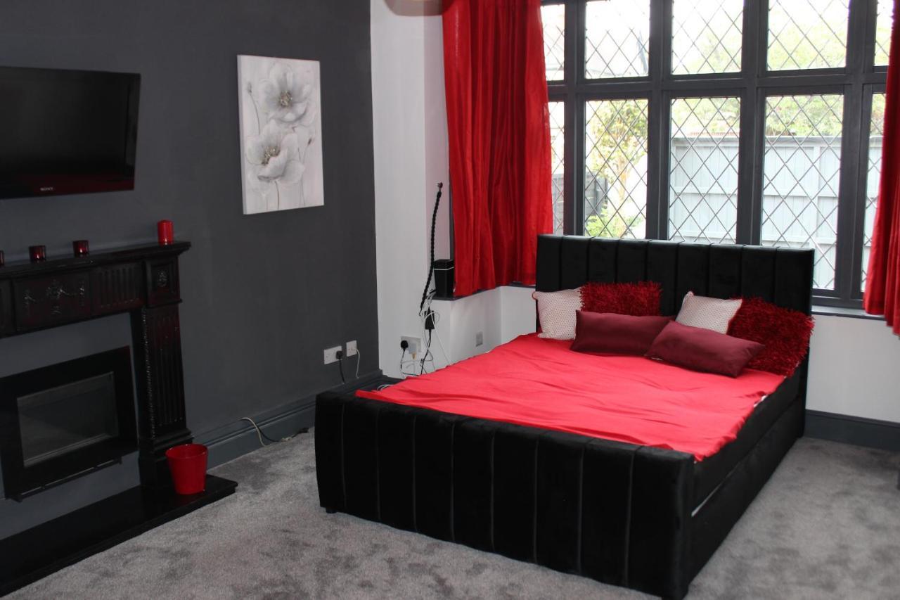נונאיטון Modern Spacious House - Sleeps 16, Free Parking, Sun Terrace מראה חיצוני תמונה