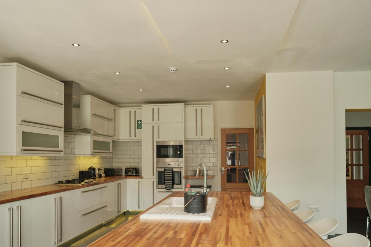 נונאיטון Modern Spacious House - Sleeps 16, Free Parking, Sun Terrace מראה חיצוני תמונה