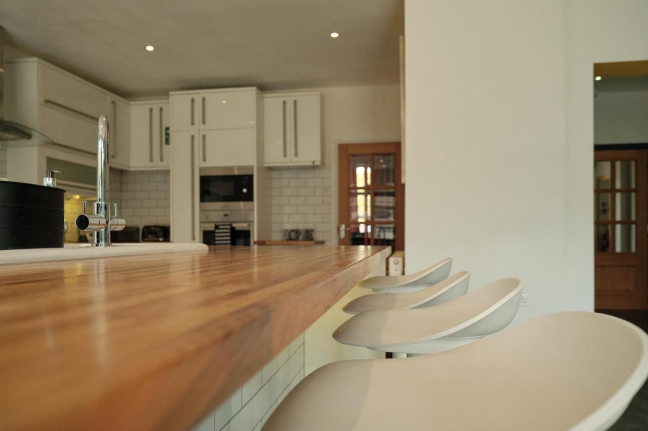 נונאיטון Modern Spacious House - Sleeps 16, Free Parking, Sun Terrace מראה חיצוני תמונה