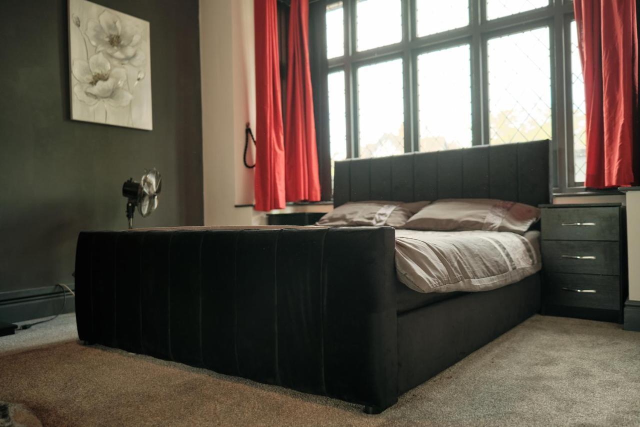 נונאיטון Modern Spacious House - Sleeps 16, Free Parking, Sun Terrace מראה חיצוני תמונה